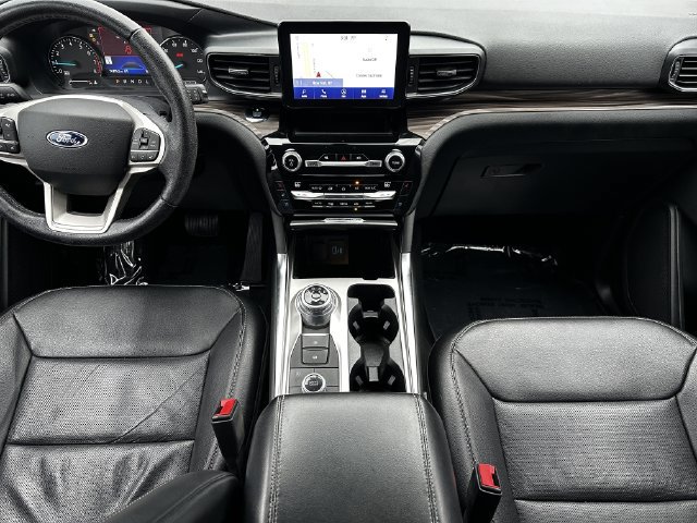 Certified 2021 Ford Explorer Limited w/ Equipment Group 301A AWD/4WD image 15