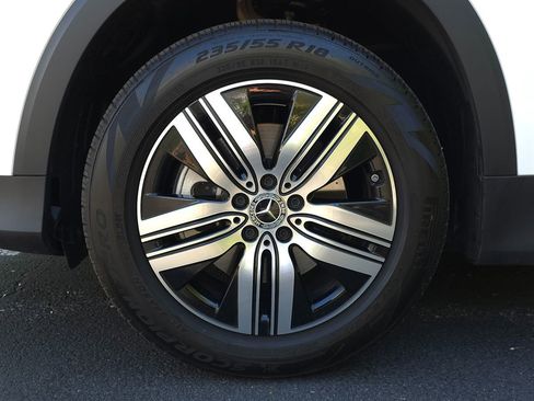 Used 2025 Mercedes-Benz EQB 300 4MATIC image 69