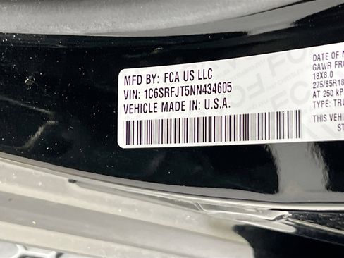 Used 2022 RAM 1500 Laramie image 30