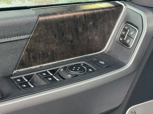 Used 2023 Ford F250 Lariat w/ Lariat Ultimate Package image 30