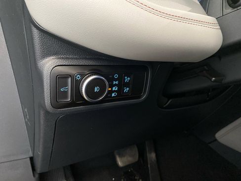 New 2026 Ford Explorer Active image 34