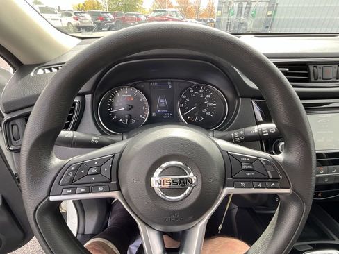 Certified 2020 Nissan Rogue S image 43