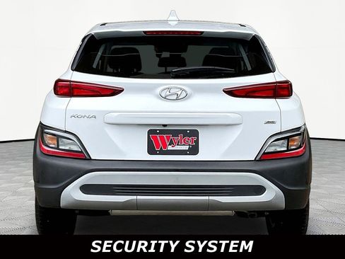 Used 2023 Hyundai Kona SE w/ Cargo Package AWD/4WD image 5