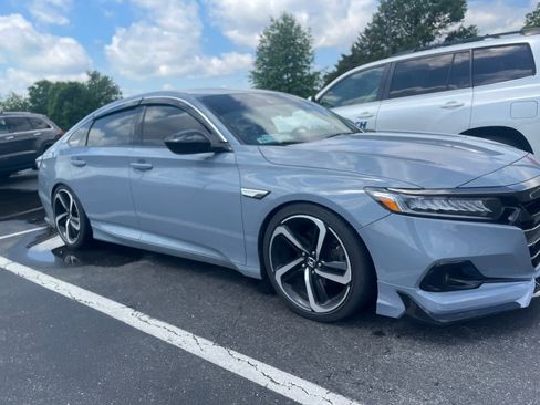 Used 2022 Honda Accord Sport image 3