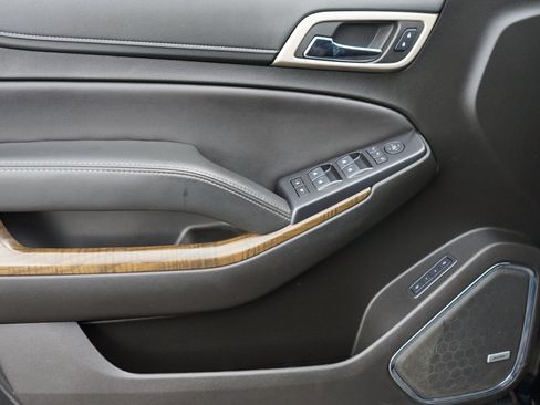 Used 2019 GMC Yukon Denali w/ Denali Ultimate Package image 9