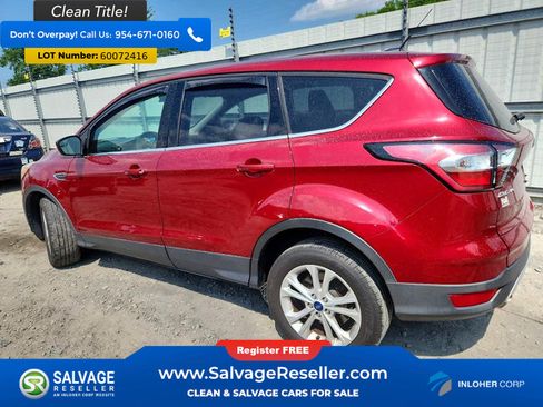 Used 2017 Ford Escape SE FWD image 3