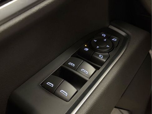 Used 2026 GMC Sierra 1500 SLT AWD/4WD image 34