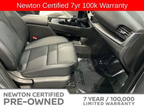 Used 2024 Nissan Rogue SV w/ SV Premium Package FWD image 13