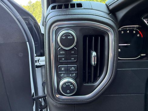 Used 2022 GMC Sierra 1500 Elevation AWD/4WD image 14