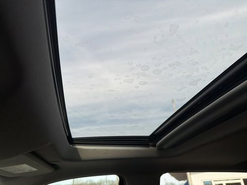 Used 2020 Chevrolet Silverado 1500 LTZ w/ LTZ Premium Package image 32