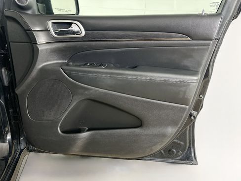 Used 2018 Jeep Grand Cherokee High Altitude RWD image 33