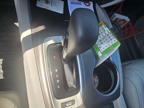 Used 2017 Honda Pilot EX-L image 10