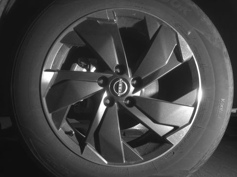 Used 2025 Nissan Rogue SV AWD/4WD image 12