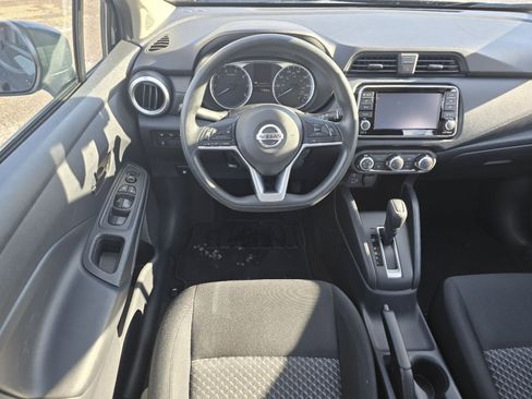 Used 2022 Nissan Versa S image 19
