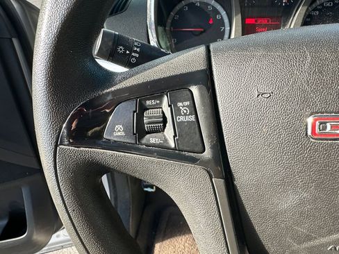 Used 2016 GMC Terrain SLE image 23