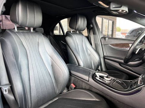 Used 2017 Mercedes-Benz E 300 4MATIC image 57