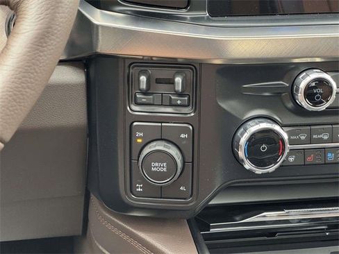 New 2026 Ford F350 King Ranch w/ Chrome Package image 19