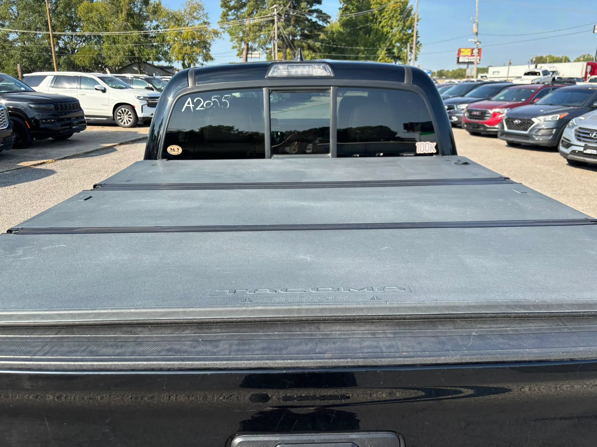Used 2016 Toyota Tacoma Limited w/ Towing Package AWD/4WD image 15