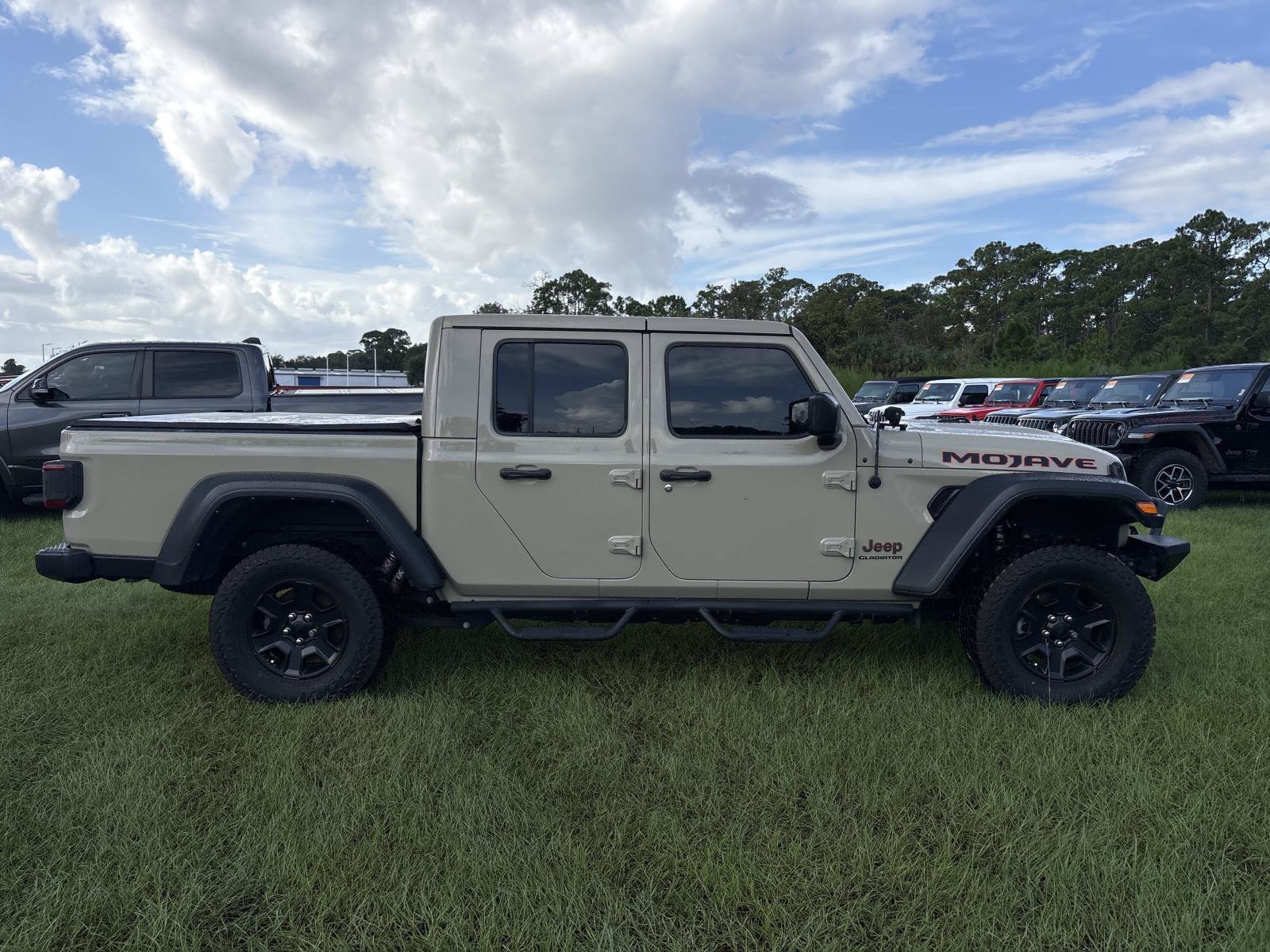 Used 2022 Jeep Gladiator Mojave w/ LED Lighting Group AWD/4WD image 2