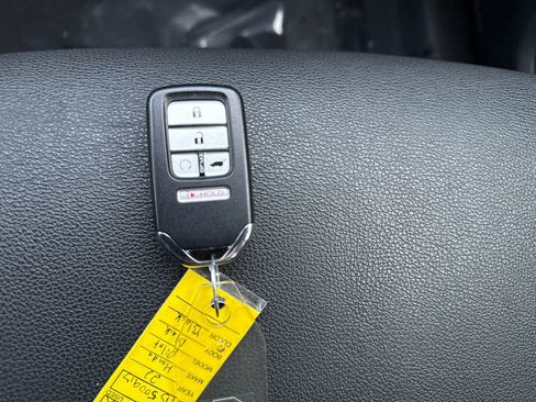 Used 2022 Honda Pilot Black Edition image 28