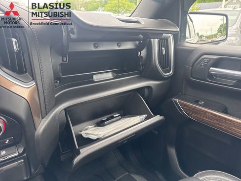 Used 2019 Chevrolet Silverado 1500 High Country w/ Technology Package AWD/4WD image 34