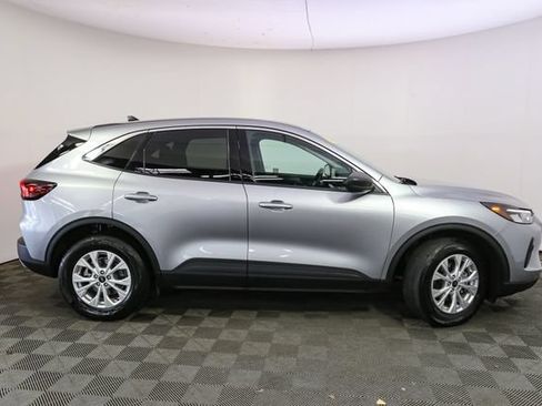 Used 2023 Ford Escape Active w/ Tech Pack #1 AWD/4WD image 14