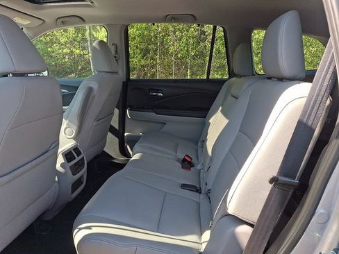 Used 2021 Honda Pilot EX-L image 11