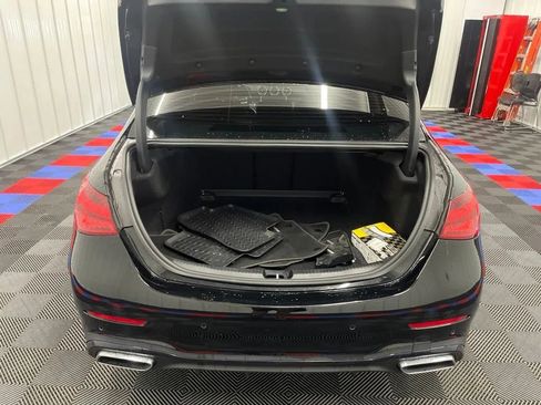 Used 2022 Mercedes-Benz C 300 4MATIC Sedan image 4
