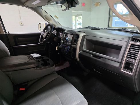 Used 2019 RAM 1500 Express w/ Express Value Package AWD/4WD image 25