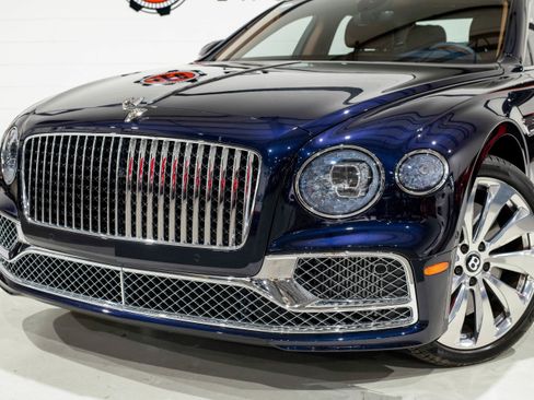 Used 2021 Bentley Flying Spur W12 AWD/4WD image 37