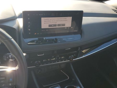 Used 2024 Nissan Rogue SL w/ SL Premium Package image 26