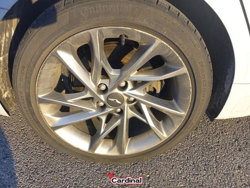 Used 2022 Genesis G70 2.0T image 4