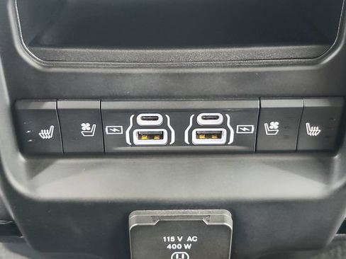 Used 2023 RAM 1500 Limited w/ Night Edition AWD/4WD image 40