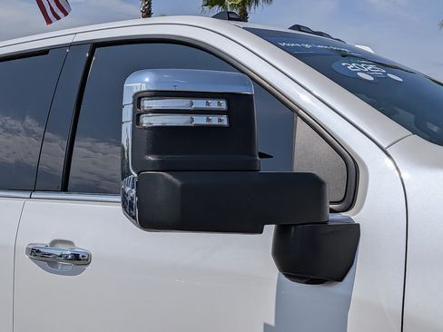 Certified 2025 Chevrolet Silverado 2500 High Country w/ High Country Premium Package AWD/4WD image 11