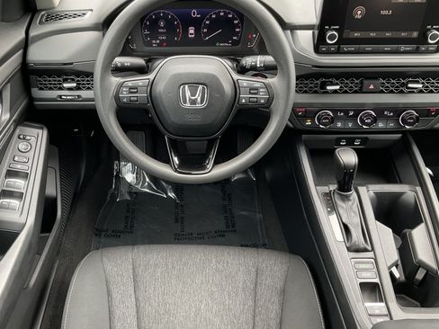 Used 2024 Honda Accord EX image 19