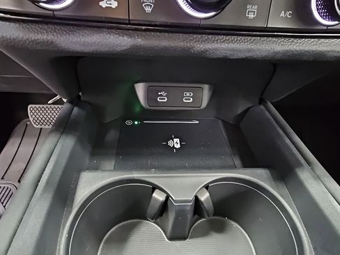 New 2026 Honda HR-V LX image 18