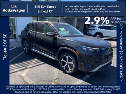 New 2025 Volkswagen Tiguan SE