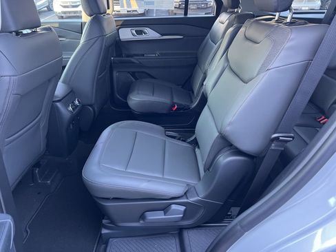 New 2026 Ford Explorer Active w/ Active Comfort Package image 12