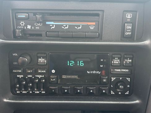 Used 1995 Chrysler LeBaron GTC FWD image 12