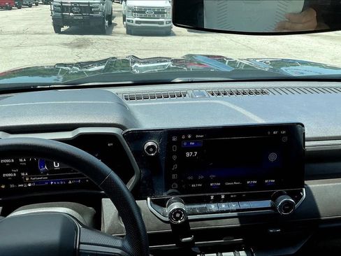 Used 2024 Chevrolet Colorado Trail Boss w/ Safety Package AWD/4WD image 13