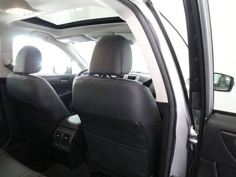 Used 2017 Subaru Outback 2.5i Limited AWD/4WD image 40