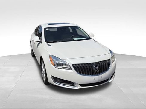Used 2016 Buick Regal Premium w/ Driver Confidence Package #1 AWD/4WD image 37