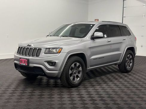 Used 2014 Jeep Grand Cherokee Altitude AWD/4WD image 1
