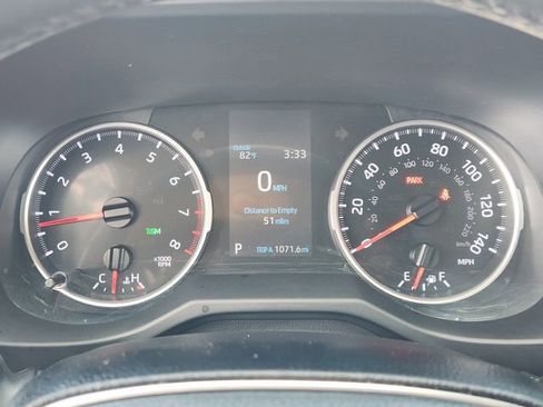 Used 2021 Toyota RAV4 XLE Premium FWD image 11