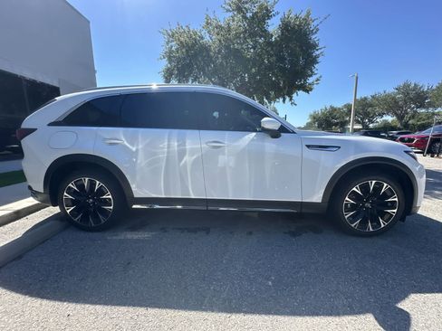 Used 2024 MAZDA CX-90 Plug-In Hybrid w/ Premium Plus AWD/4WD image 10