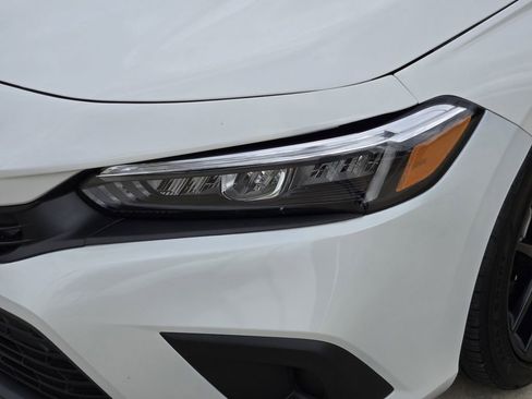 Used 2024 Honda Civic Sport image 5