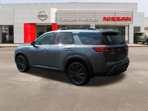 New 2026 Nissan Pathfinder SL w/ SL Premium Package image 4