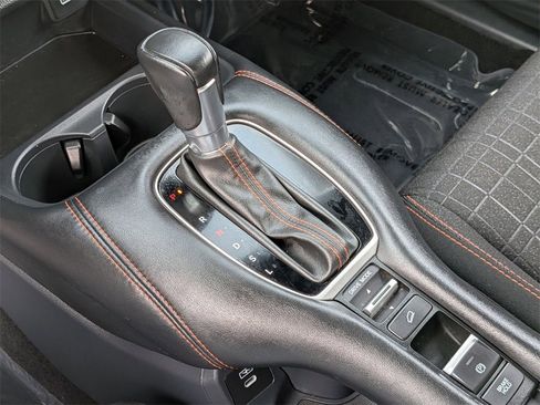 Used 2025 Honda HR-V Sport image 19