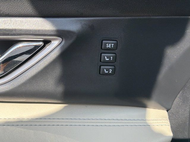 Used 2022 Subaru Ascent Limited AWD/4WD image 35