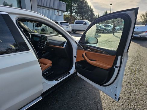 Used 2018 BMW X3 xDrive30i image 10